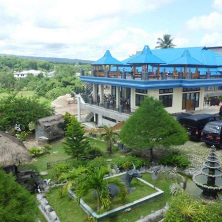 Hotel Sinar Tambolaka Waingapu Esterno foto