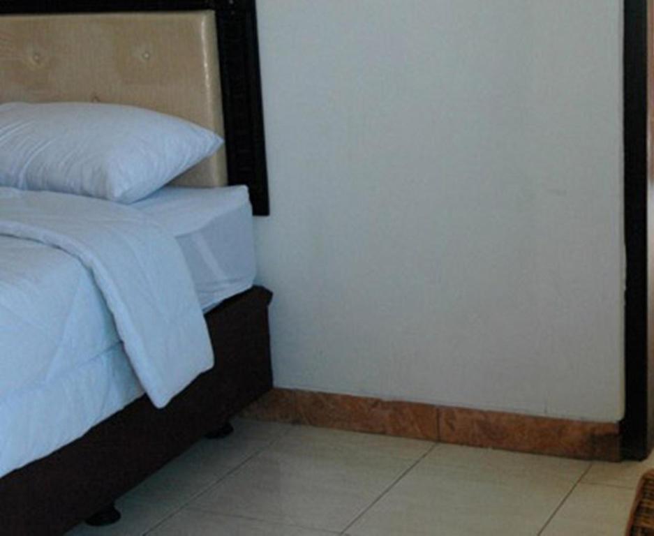 Hotel Sinar Tambolaka Waingapu Camera foto